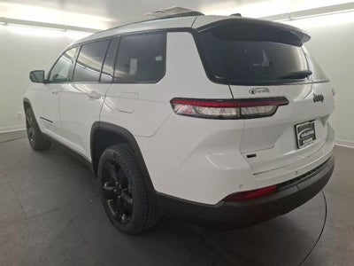 2022 Jeep Grand Cherokee L Altitude 4x2
