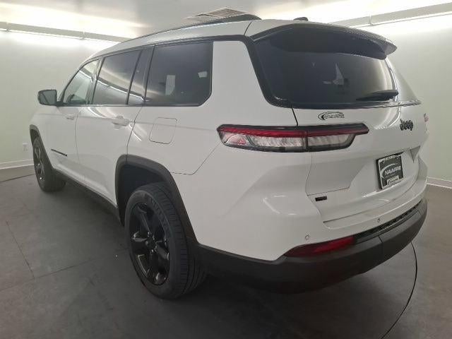 2022 Jeep Grand Cherokee L Altitude 4x2