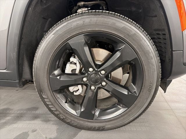 2025 Jeep Grand Cherokee L Altitude 4x2