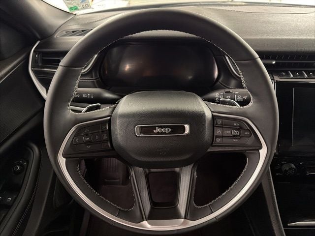 2025 Jeep Grand Cherokee L Altitude 4x2