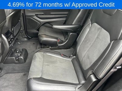 2025 Jeep Grand Cherokee L Altitude 4x2