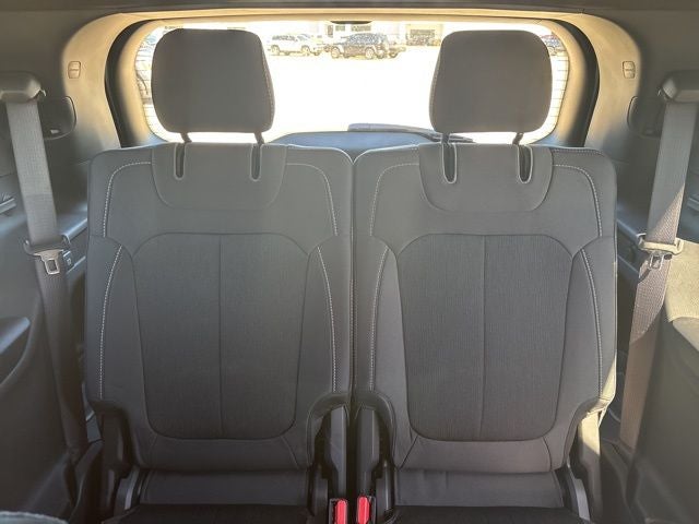 2025 Jeep Grand Cherokee GRAND CHEROKEE L LAREDO X 4X2