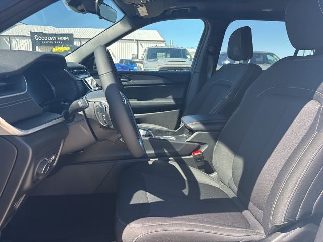 2025 Jeep Grand Cherokee GRAND CHEROKEE L LAREDO X 4X2