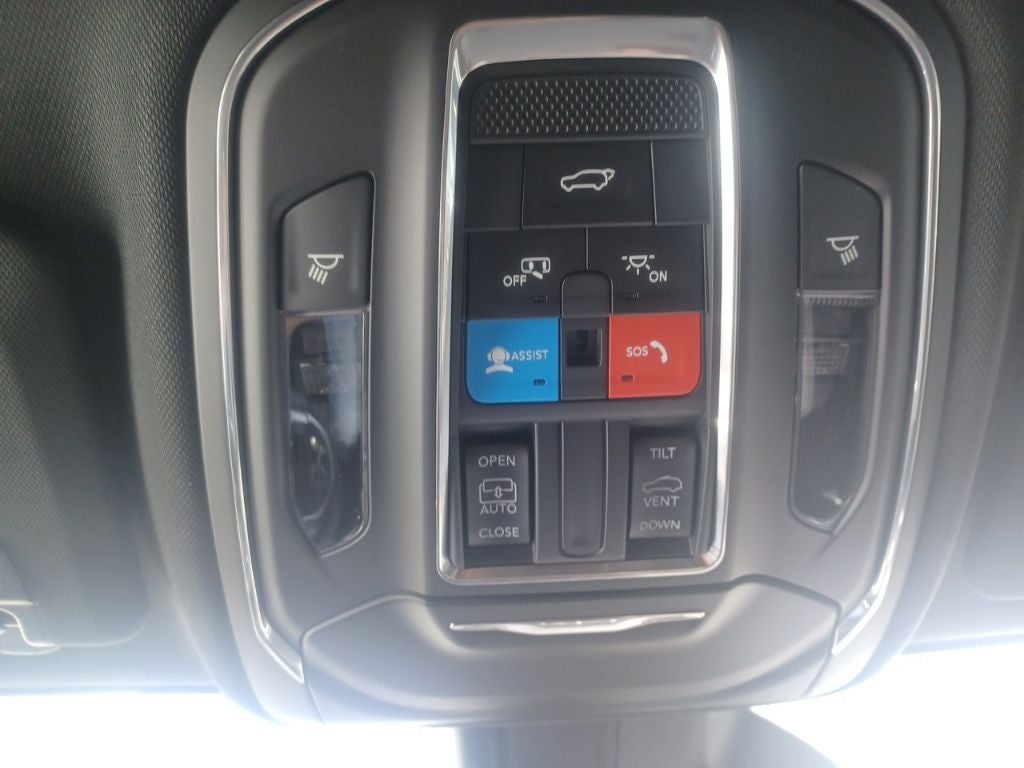 2026 Jeep Grand Cherokee GRAND CHEROKEE L LAREDO X 4X2