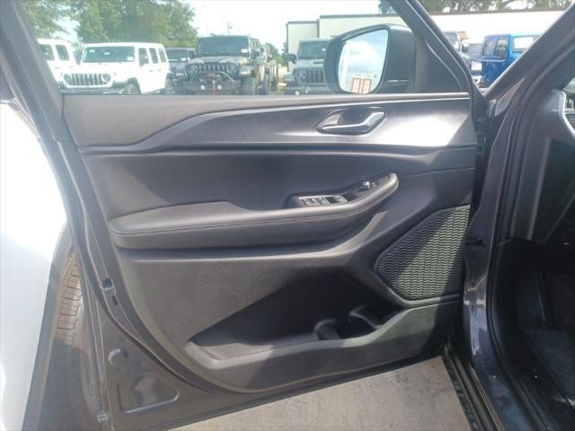 2026 Jeep Grand Cherokee GRAND CHEROKEE L LAREDO X 4X2