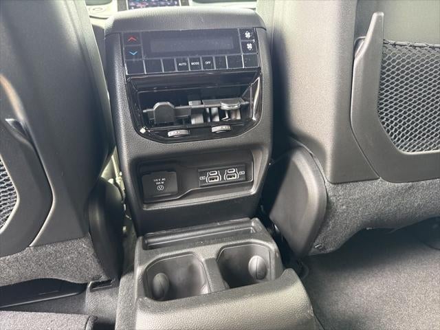 2026 Jeep Grand Cherokee GRAND CHEROKEE L LAREDO X 4X2