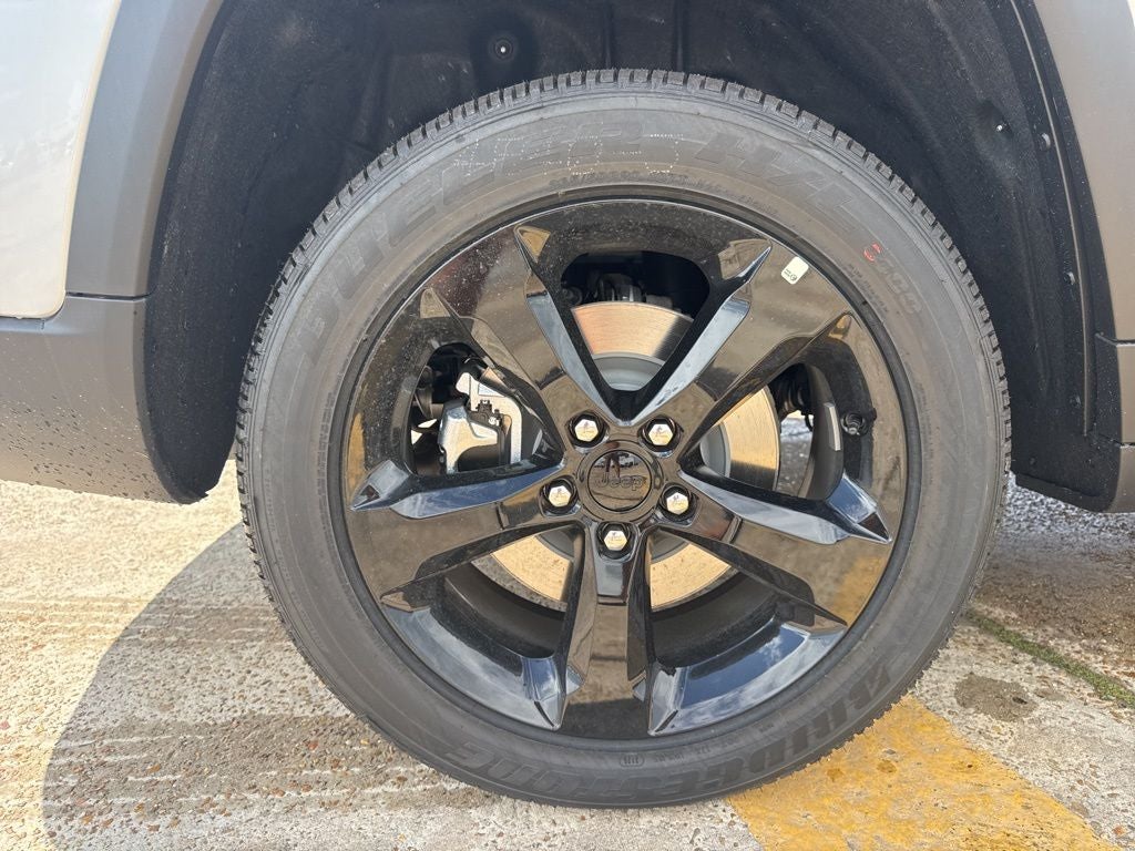 2025 Jeep Grand Cherokee GRAND CHEROKEE L ALTITUDE 4X2