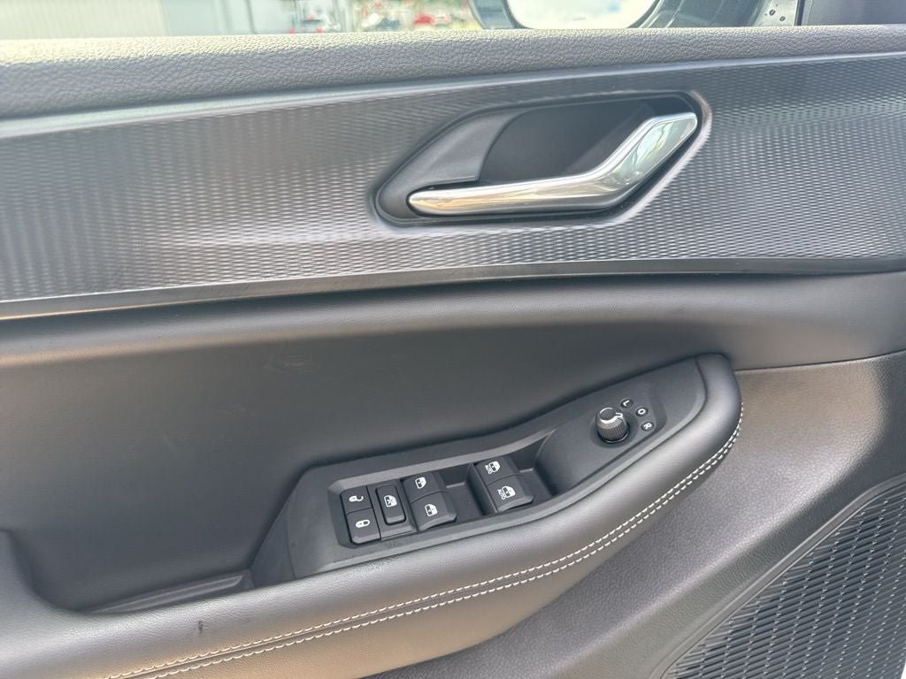 2025 Jeep Grand Cherokee GRAND CHEROKEE L ALTITUDE 4X2