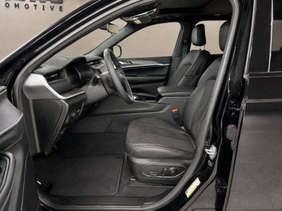 2027 Jeep Grand Cherokee GRAND CHEROKEE L LAREDO ALTITUDE 4X2
