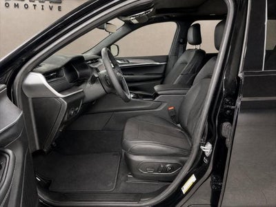 2027 Jeep Grand Cherokee GRAND CHEROKEE L LAREDO ALTITUDE 4X2