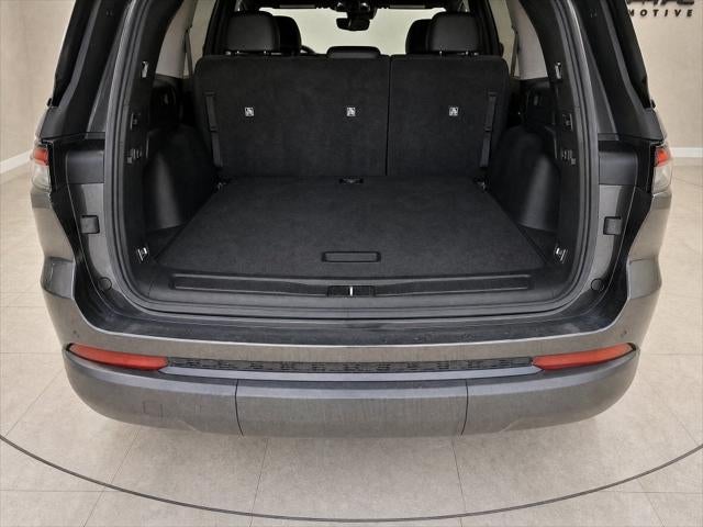 2027 Jeep Grand Cherokee GRAND CHEROKEE L LAREDO ALTITUDE 4X2
