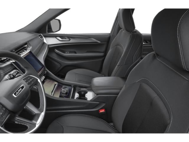 2027 Jeep Grand Cherokee GRAND CHEROKEE L LAREDO ALTITUDE 4X2