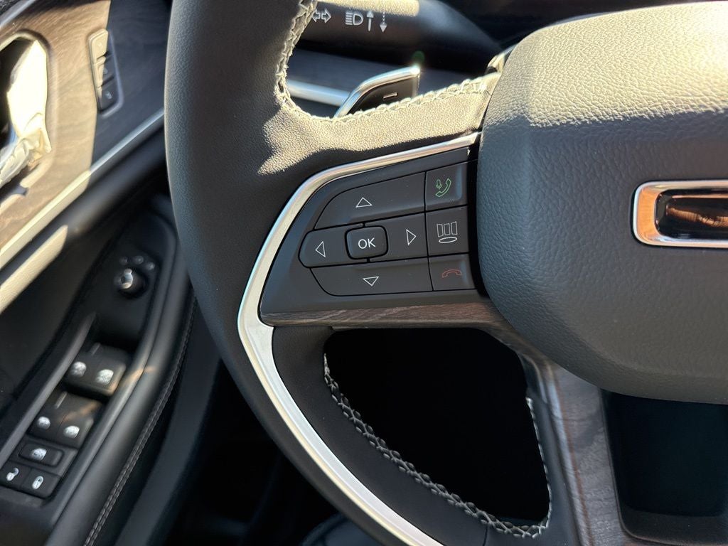 2025 Jeep Grand Cherokee GRAND CHEROKEE L LIMITED 4X2