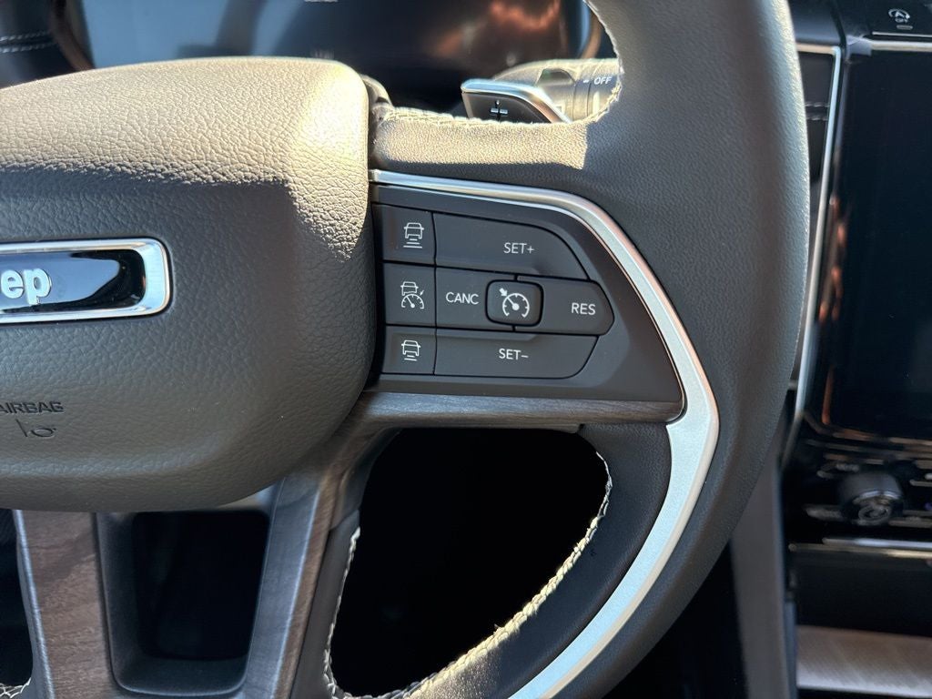 2025 Jeep Grand Cherokee GRAND CHEROKEE L LIMITED 4X2