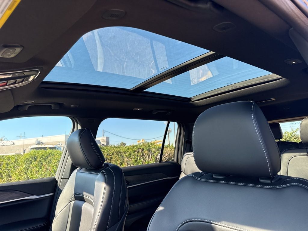 2025 Jeep Grand Cherokee GRAND CHEROKEE L LIMITED 4X2