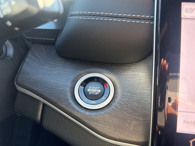 2025 Jeep Grand Cherokee GRAND CHEROKEE L LIMITED 4X2