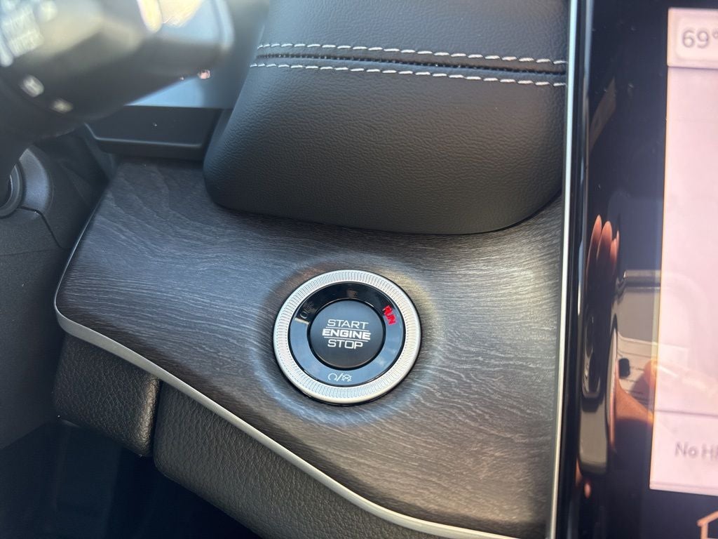 2025 Jeep Grand Cherokee GRAND CHEROKEE L LIMITED 4X2