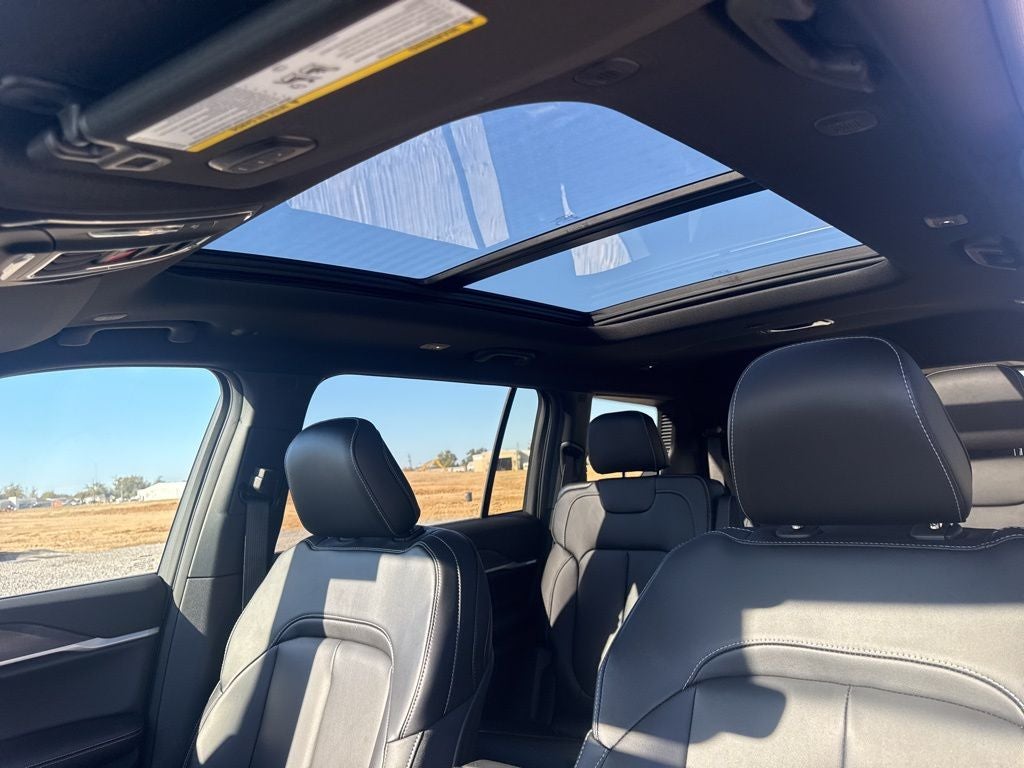 2025 Jeep Grand Cherokee GRAND CHEROKEE L LIMITED 4X2