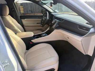 2024 Jeep Grand Cherokee L Limited 4x2