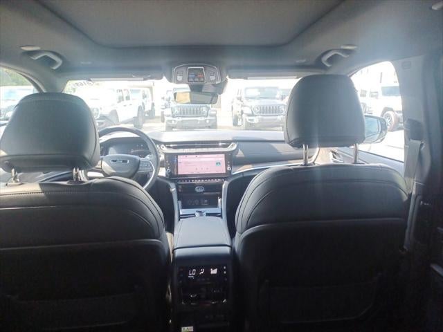 2026 Jeep Grand Cherokee GRAND CHEROKEE L LIMITED 4X2