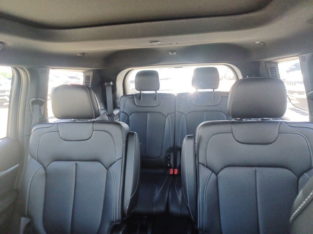 2026 Jeep Grand Cherokee GRAND CHEROKEE L LIMITED 4X2