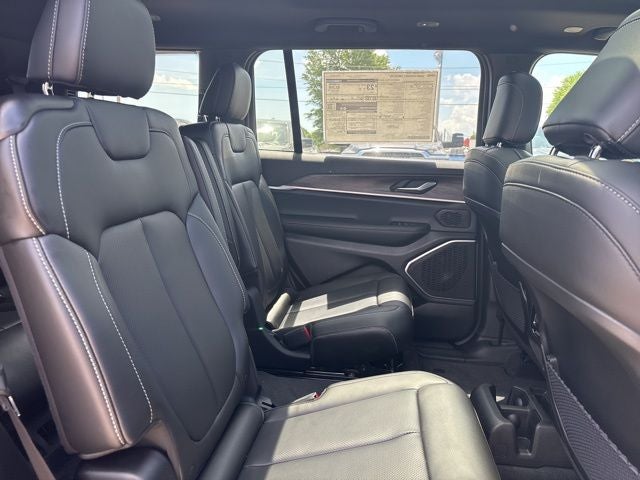 2026 Jeep Grand Cherokee GRAND CHEROKEE L LIMITED 4X2