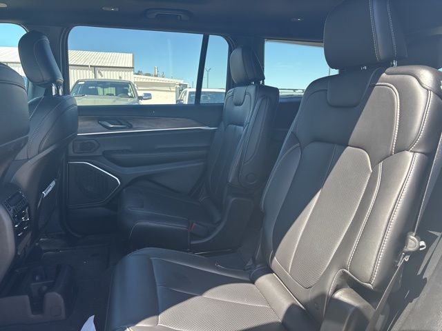 2026 Jeep Grand Cherokee GRAND CHEROKEE L LIMITED 4X2