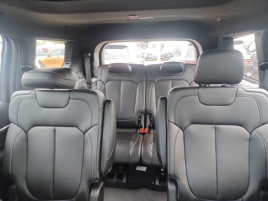 2026 Jeep Grand Cherokee GRAND CHEROKEE L LIMITED 4X2