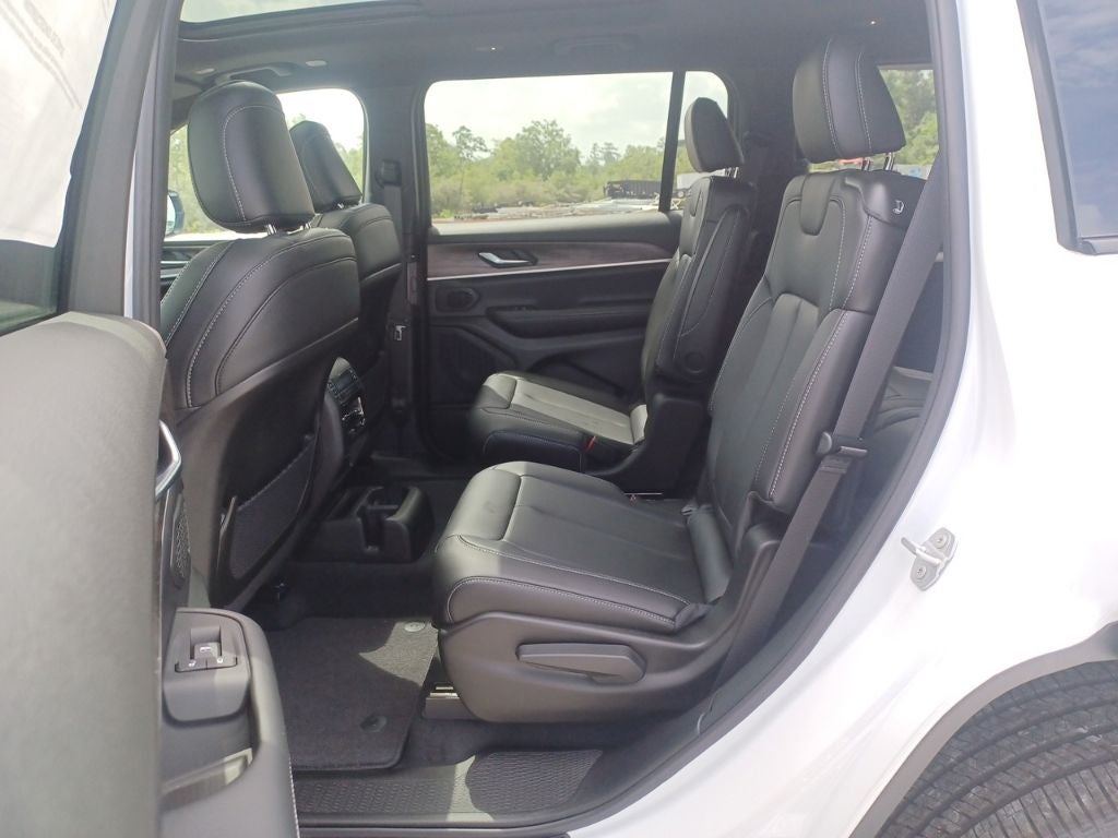 2026 Jeep Grand Cherokee GRAND CHEROKEE L LIMITED 4X2