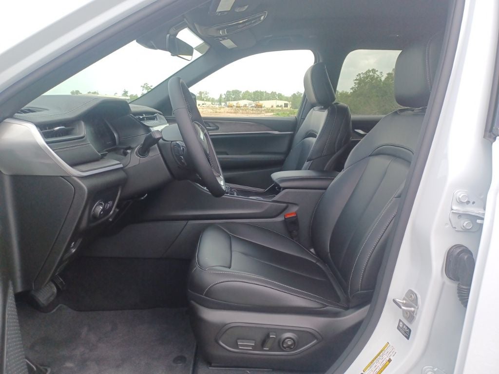 2026 Jeep Grand Cherokee GRAND CHEROKEE L LIMITED 4X2