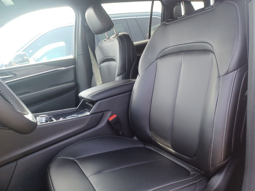 2026 Jeep Grand Cherokee GRAND CHEROKEE L LIMITED 4X2