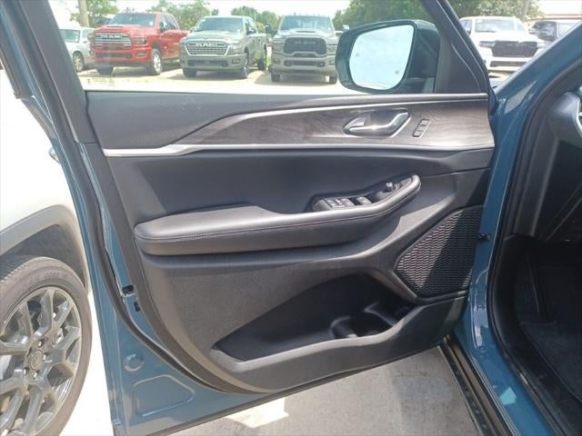 2026 Jeep Grand Cherokee GRAND CHEROKEE L LIMITED 4X2