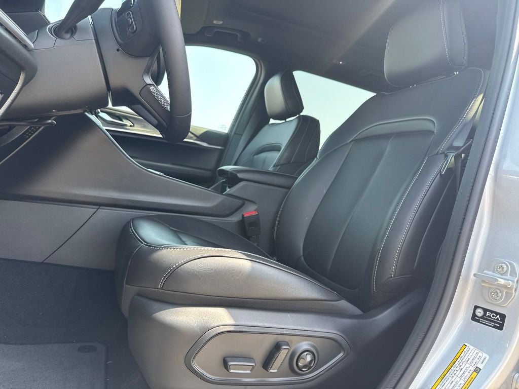 2026 Jeep Grand Cherokee GRAND CHEROKEE L LIMITED 4X2