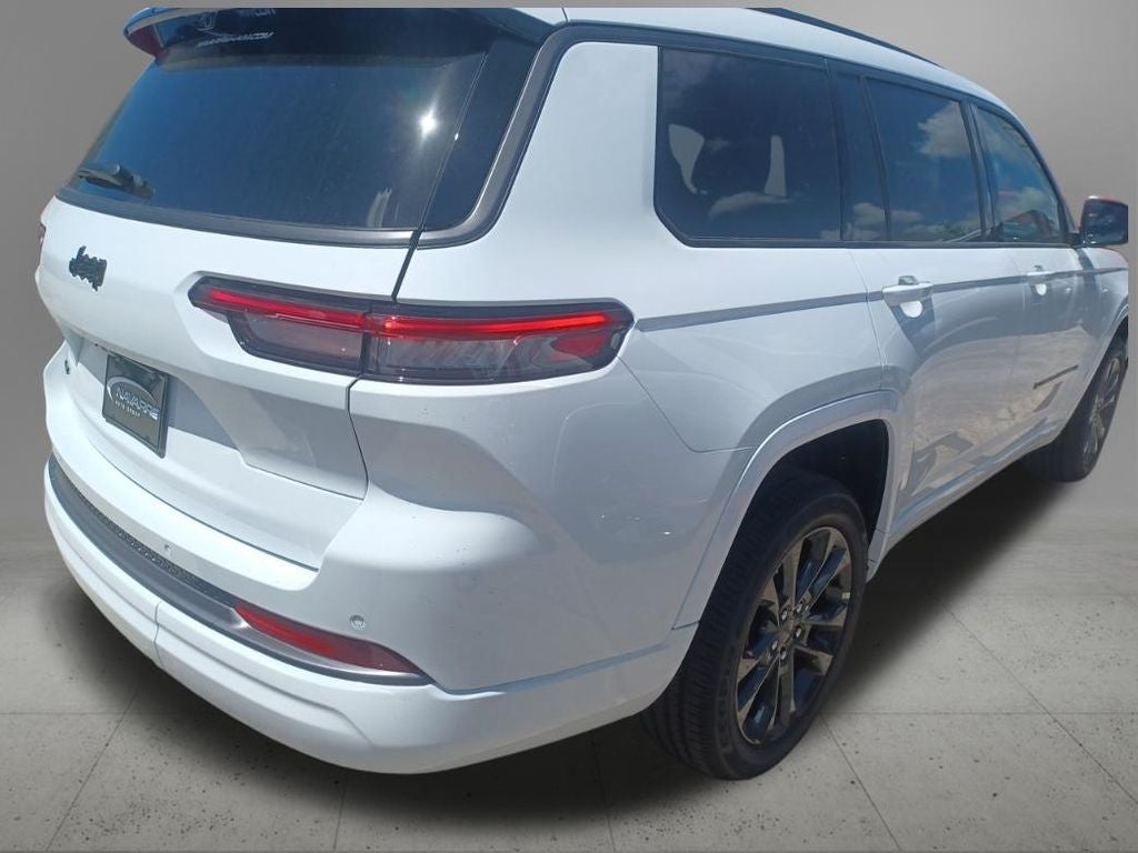 2026 Jeep Grand Cherokee GRAND CHEROKEE L LIMITED RESERVE 4X4