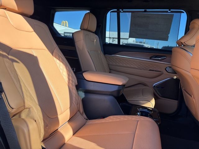 2026 Jeep Grand Cherokee GRAND CHEROKEE L SUMMIT 4X4