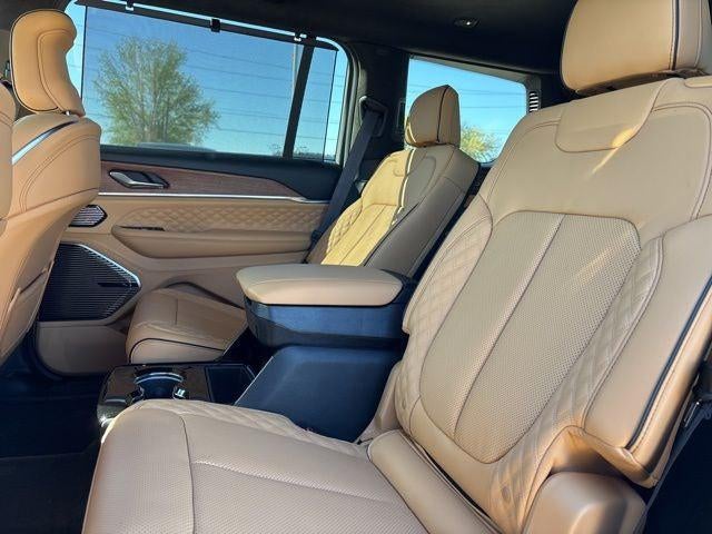 2026 Jeep Grand Cherokee GRAND CHEROKEE L SUMMIT 4X4