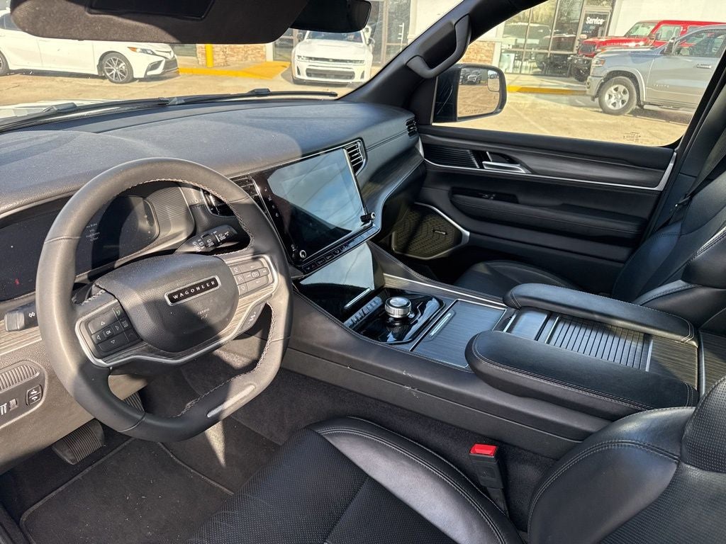 2024 Jeep Wagoneer L Series II 4x2