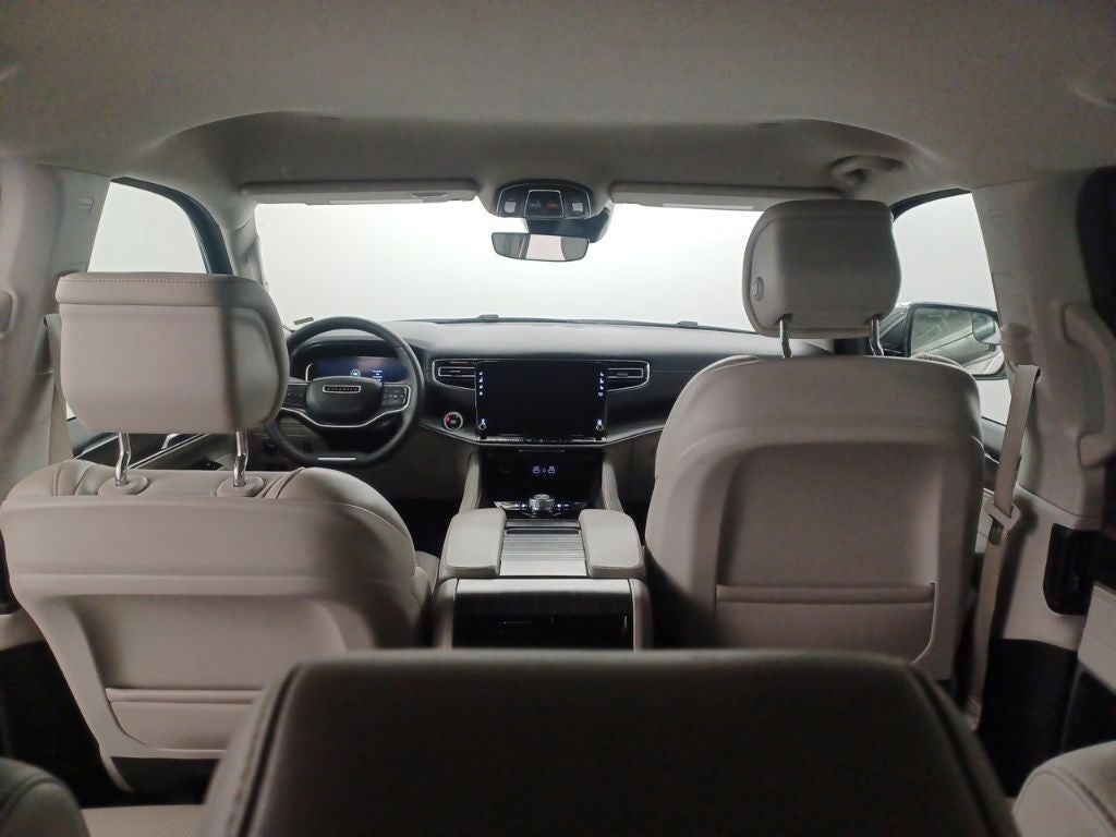 2024 Jeep Wagoneer L Series II 4x2