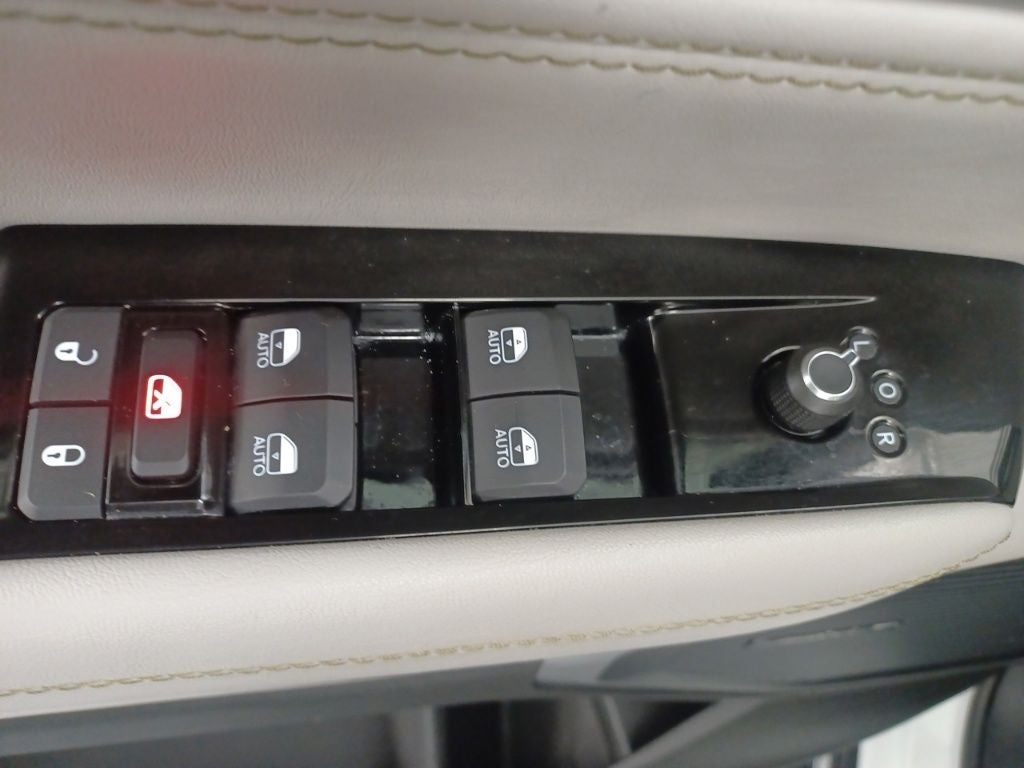 2024 Jeep Wagoneer L Series II 4x2