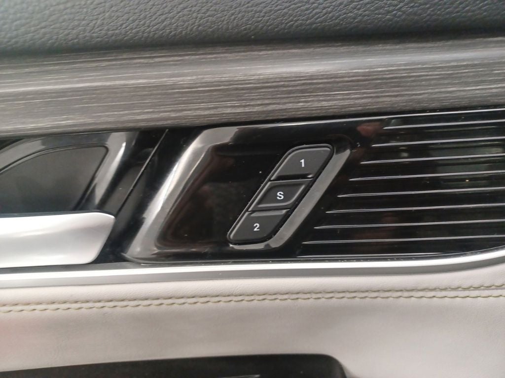 2024 Jeep Wagoneer L Series II 4x2