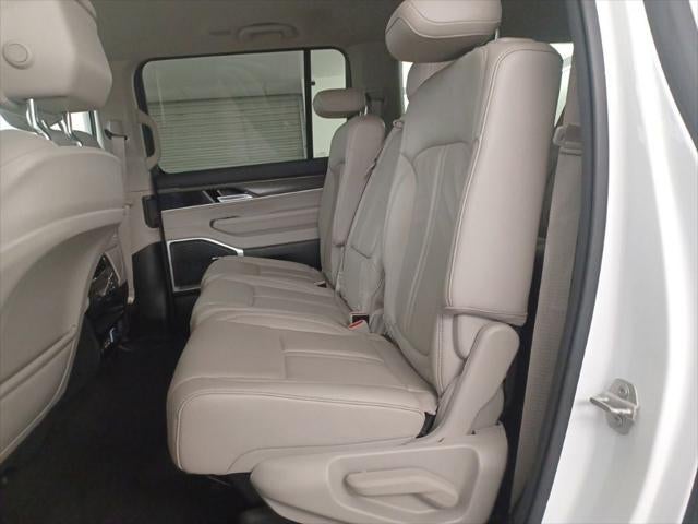 2024 Jeep Wagoneer L Series II 4x2