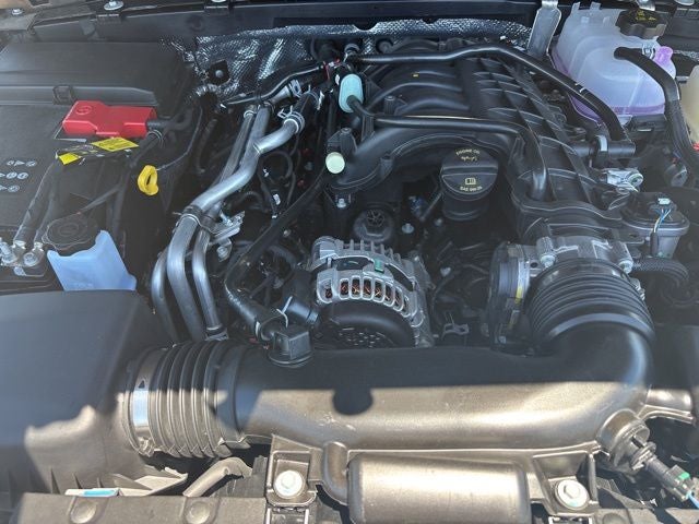2026 Jeep Gladiator 85th Anniversary Edition Auto's photo