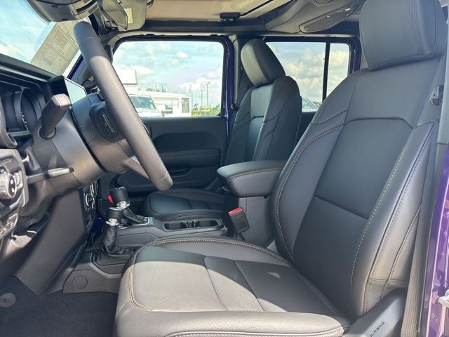 2026 Jeep Gladiator GLADIATOR SAHARA 4X4