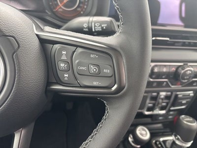 2026 Jeep Gladiator GLADIATOR SAHARA 4X4