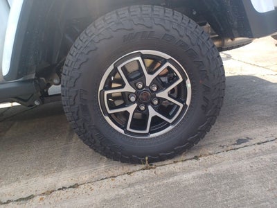 2026 Jeep Gladiator GLADIATOR SHADOW OPS 4X4