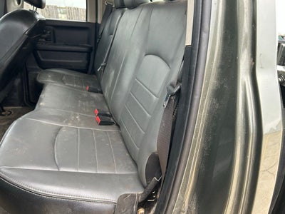 2021 RAM 1500 Classic Tradesman Quad Cab 4x2 6'4' Box