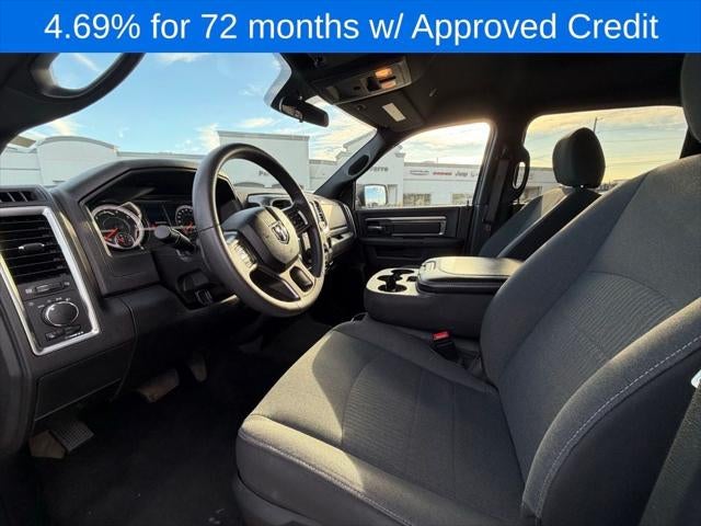 2024 RAM 1500 Classic Warlock Crew Cab 4x2 5'7' Box