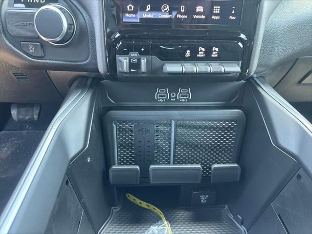 2026 RAM Ram 1500 RAM 1500 BIG HORN CREW CAB 4X2 5'7' BOX