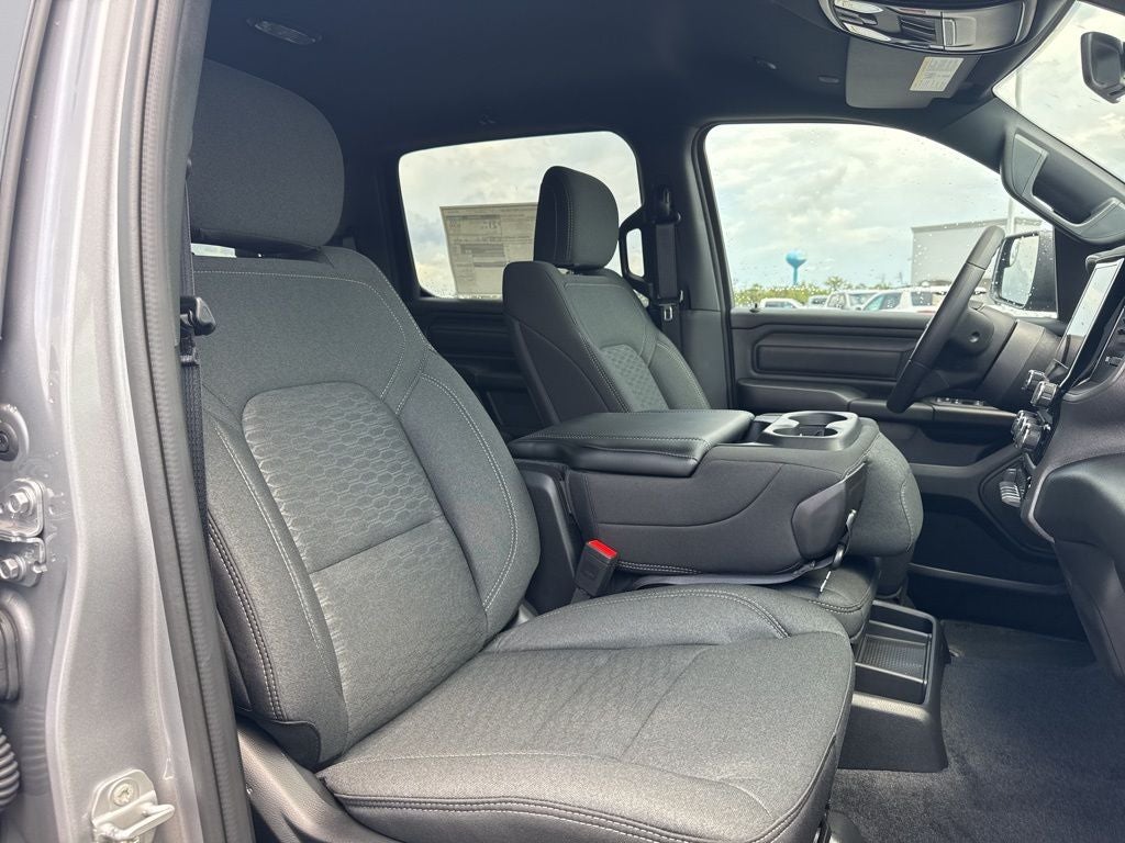 2026 RAM Ram 1500 RAM 1500 TRADESMAN CREW CAB 4X2 5'7' BOX