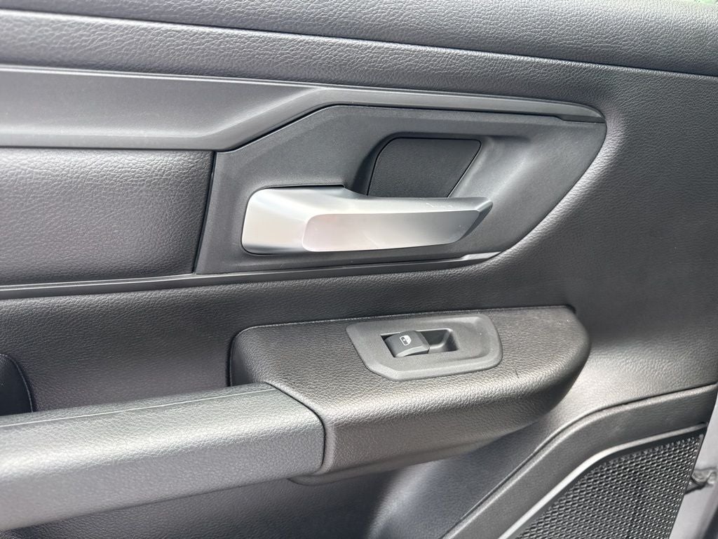 2026 RAM Ram 1500 RAM 1500 TRADESMAN CREW CAB 4X2 5'7' BOX